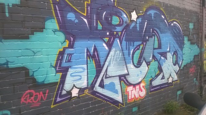 wp_20160919_12_00_41_pro