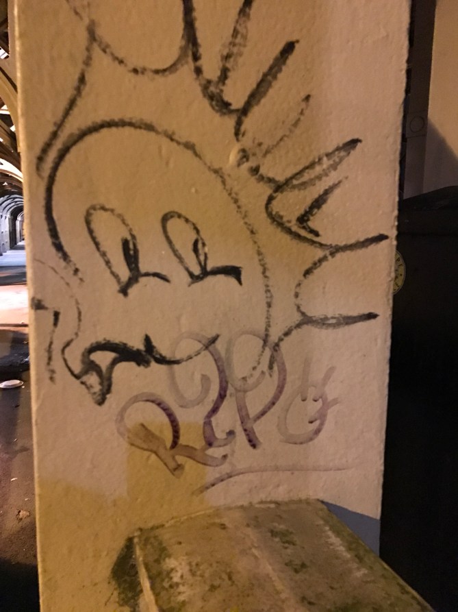 20161204_031958765_ios