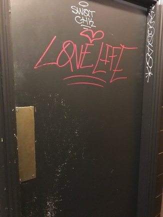 20161228_211825260_ios