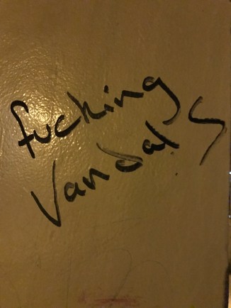 20170225_222417258_ios