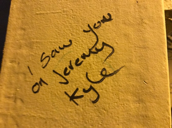 20170329_224110958_iOS