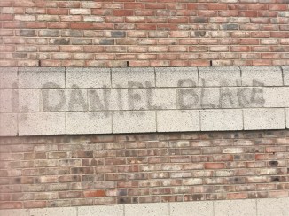 20170506_121015950_iOS