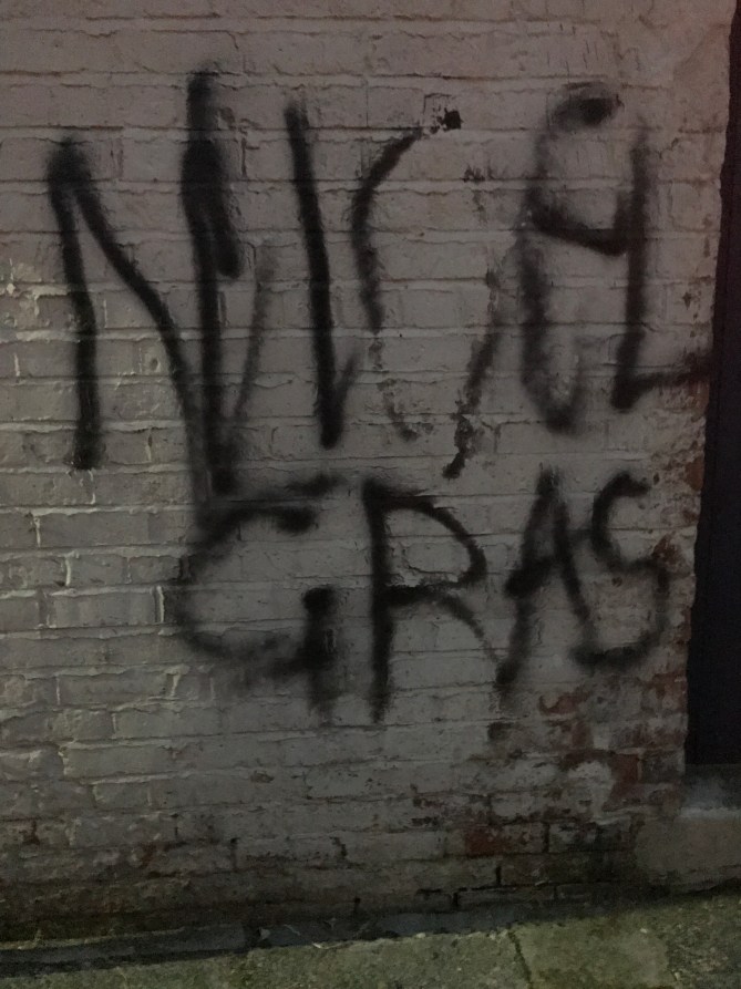 20170614_213250939_iOS