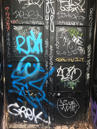 20170618_105624611_iOS