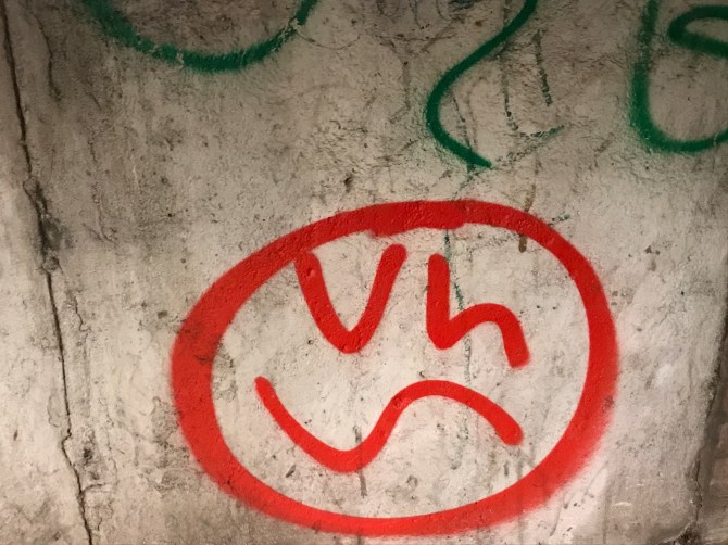 20171012_201507622_iOS