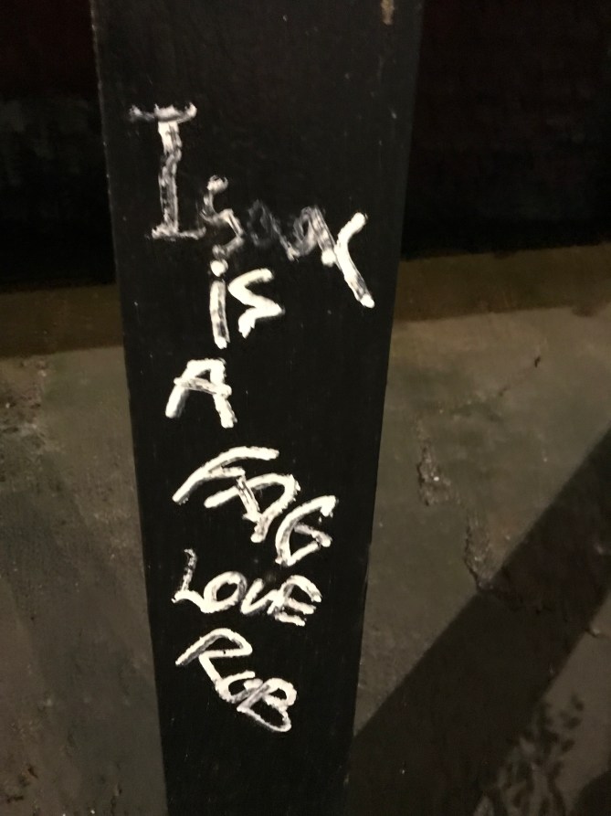 20171112_201409871_iOS