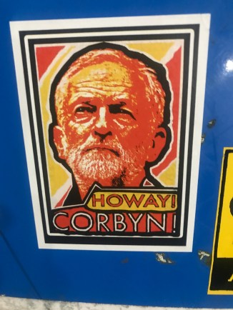 20171112_215443480_iOS