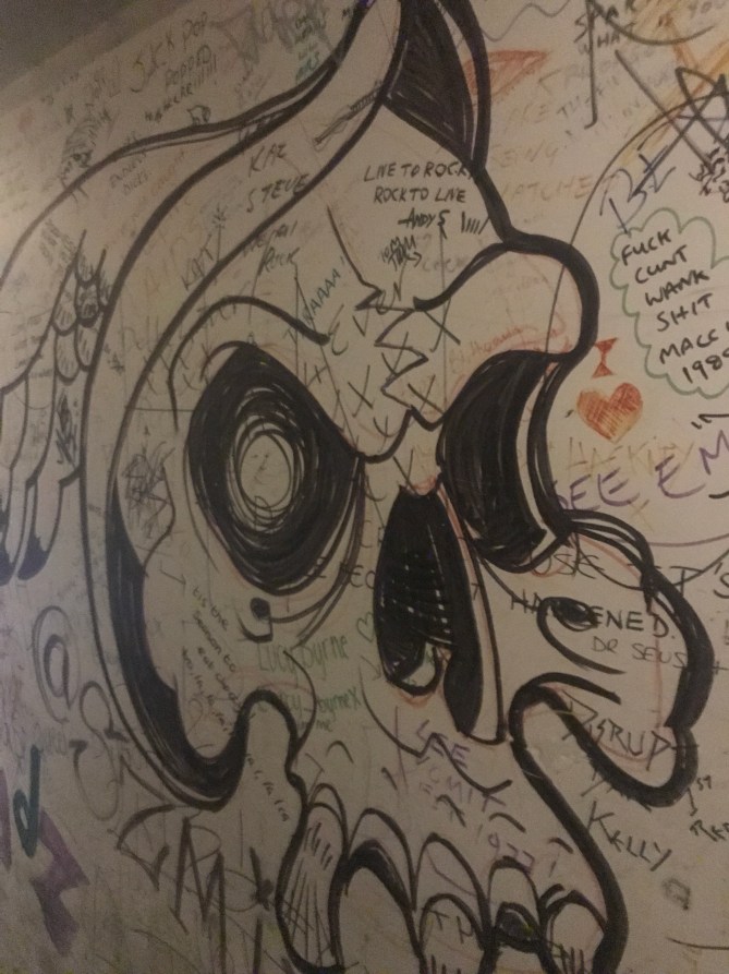 20171129_205619544_iOS