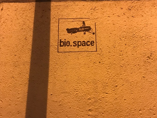 20171218_202357349_iOS