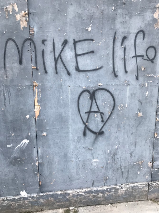 20180518_192412248_iOS