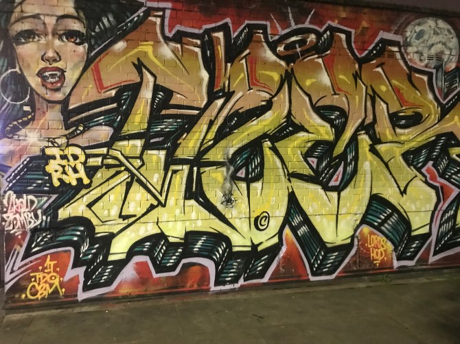 20190320_211505641_iOS