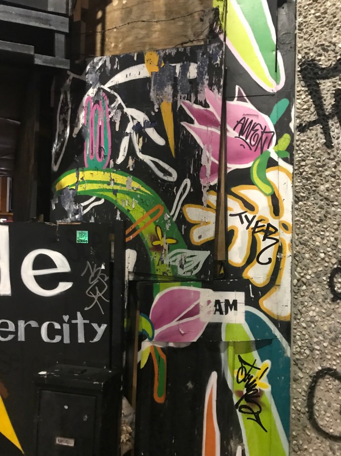 20190320_211922886_iOS