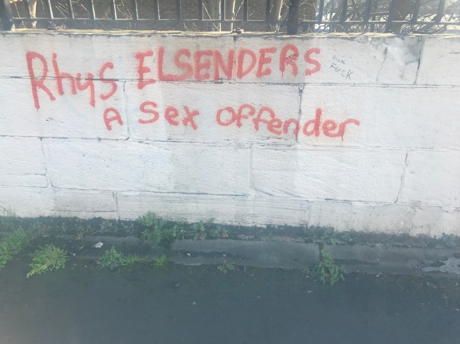 20190324_095847465_iOS