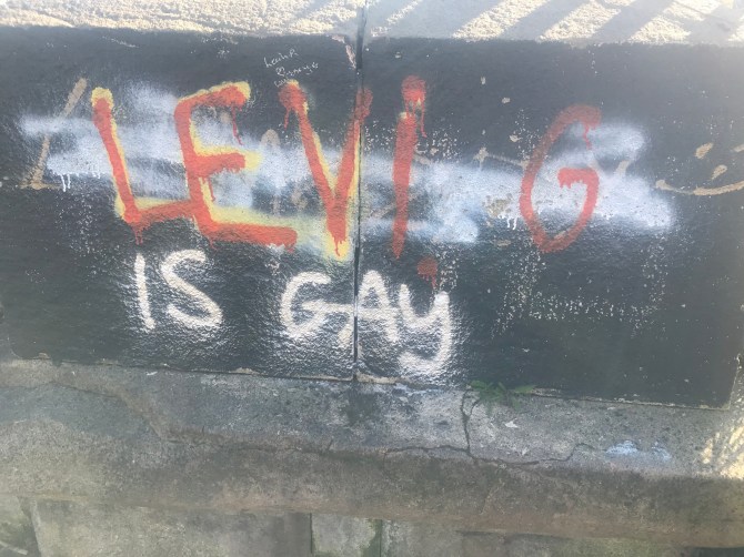 20190324_100126623_iOS