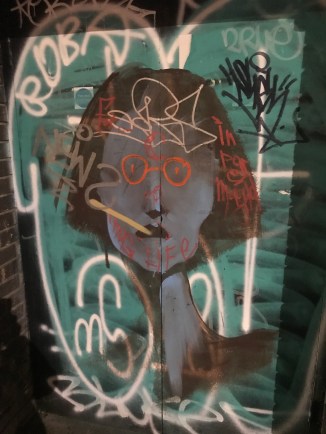 20190410_194858967_iOS