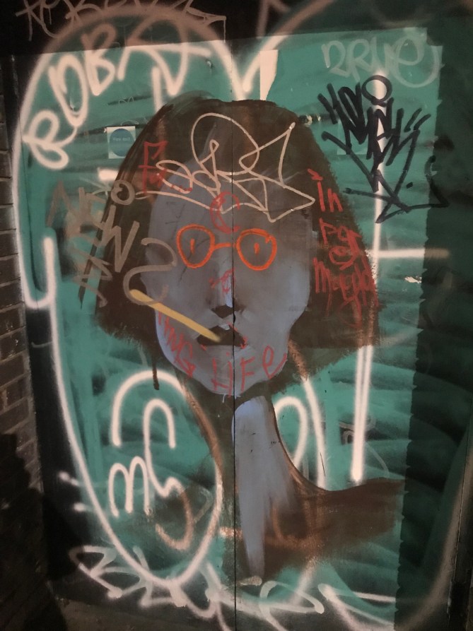 20190410_194858967_iOS