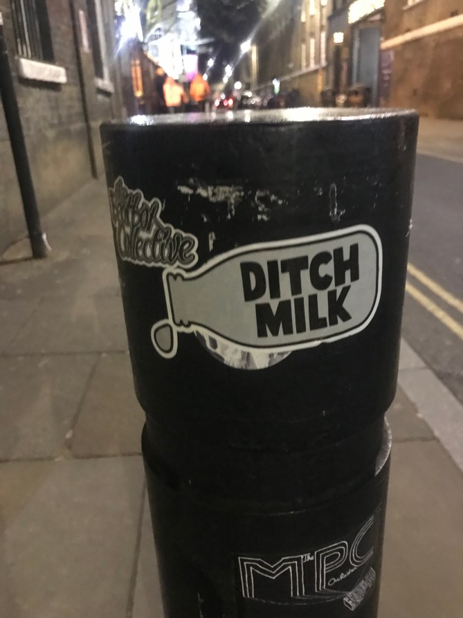 20190410_195434459_iOS