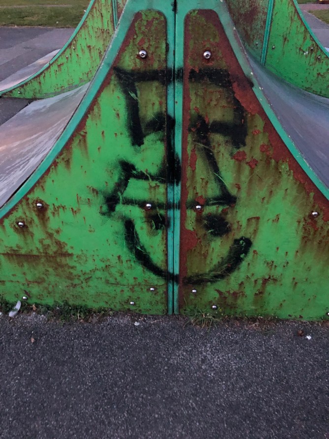 20190420_194323972_iOS