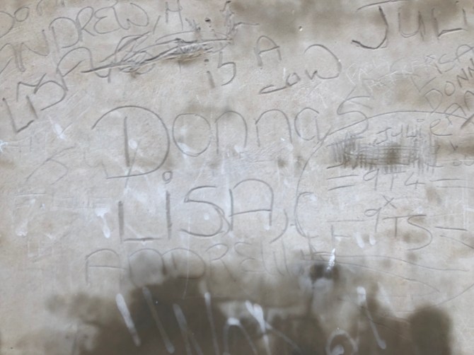 20190615_175515428_iOS